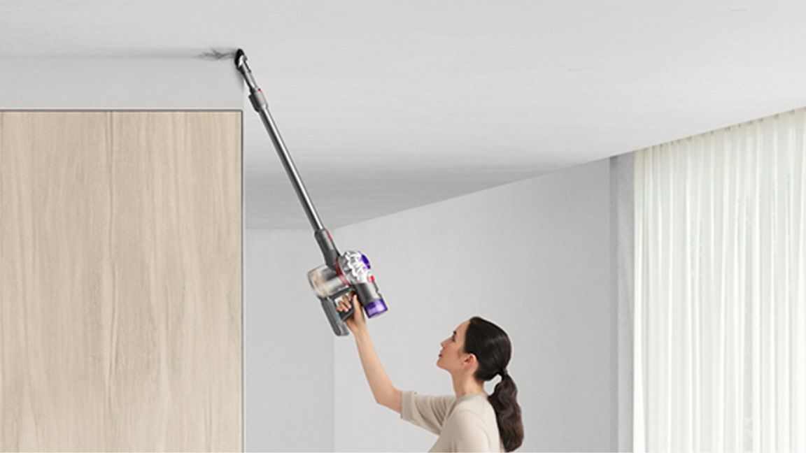 Dyson V8ADVANCED-24 Vacuum Cleaner - Silver/Nickel thumbnail image